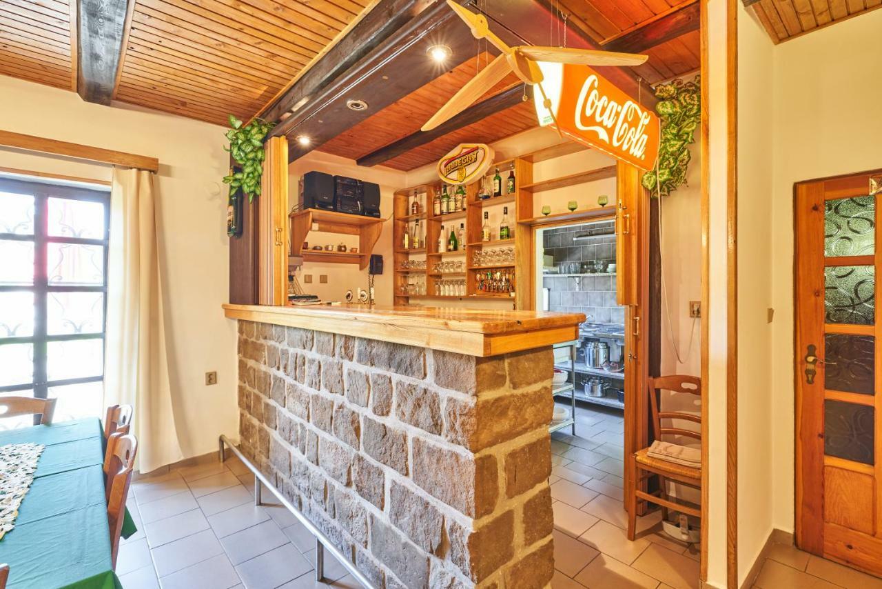 Penzion Pod Lesem Hotel Hodkovice Eksteriør billede