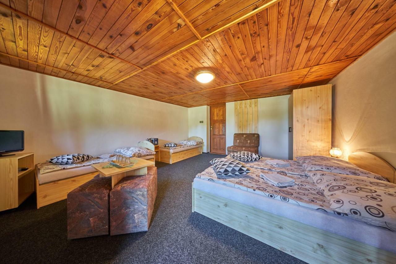 Penzion Pod Lesem Hotel Hodkovice Eksteriør billede